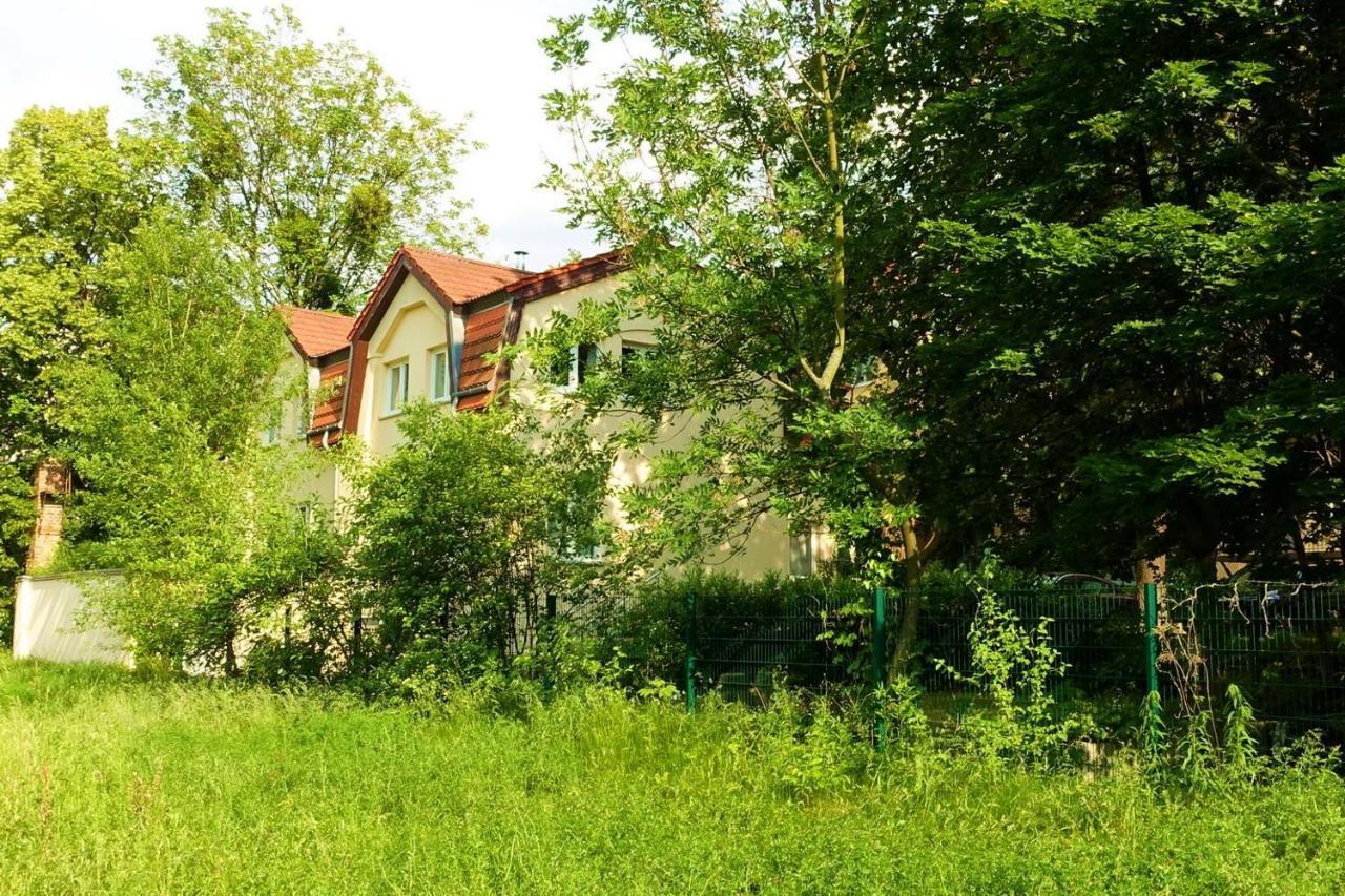 Campus Apartment Ernst Drezno Zewnętrze zdjęcie